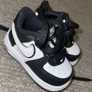 Baby Nike 2c